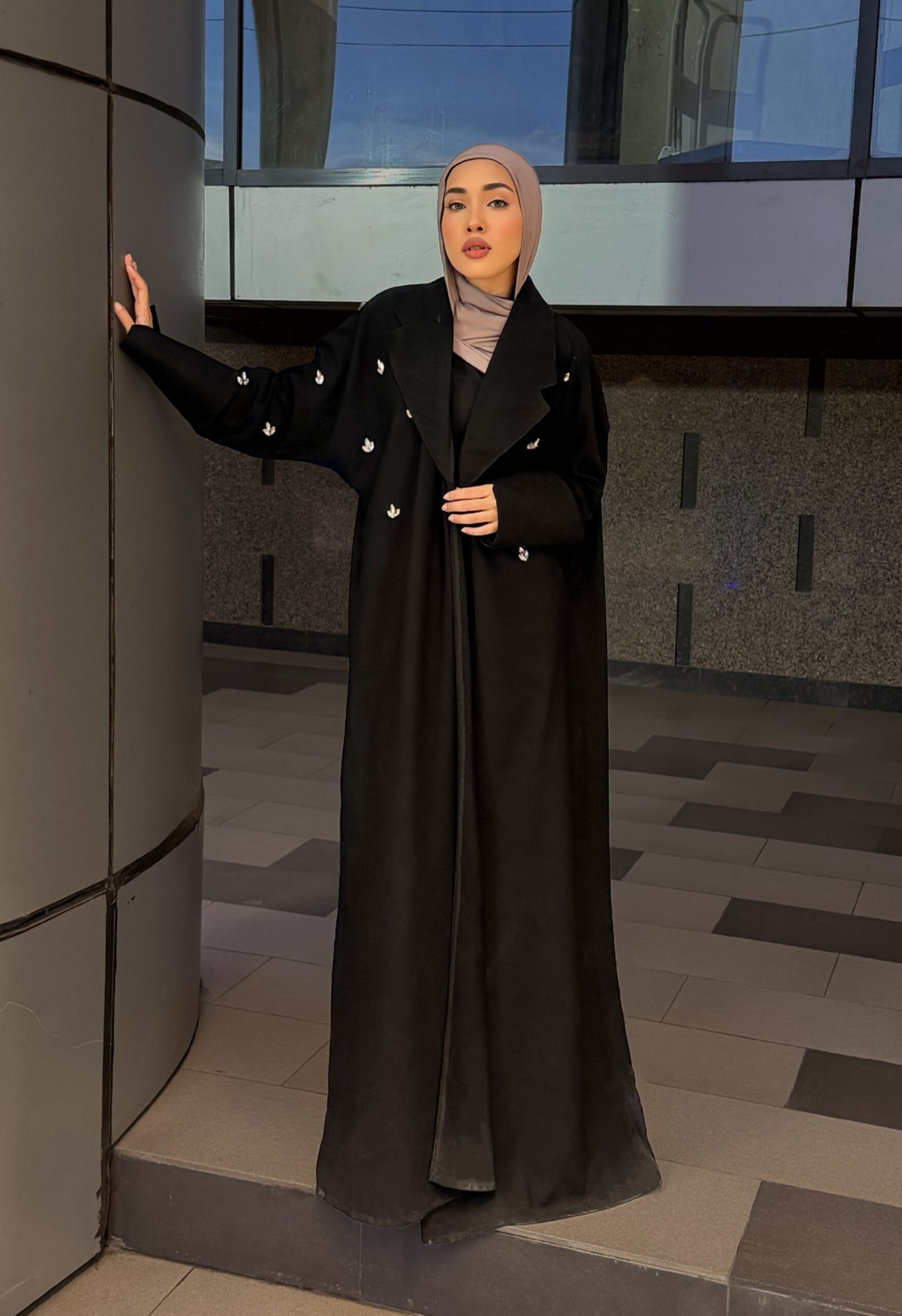 Black Formal Coat Abaya Complete Set - Image 4